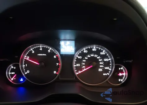 2013 Subaru Outback 2.5I Premium z USA, uszkodzony, nr VIN 4S4BRBCC0D3310083